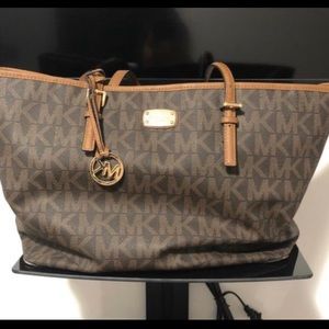Michael Kors Tote
